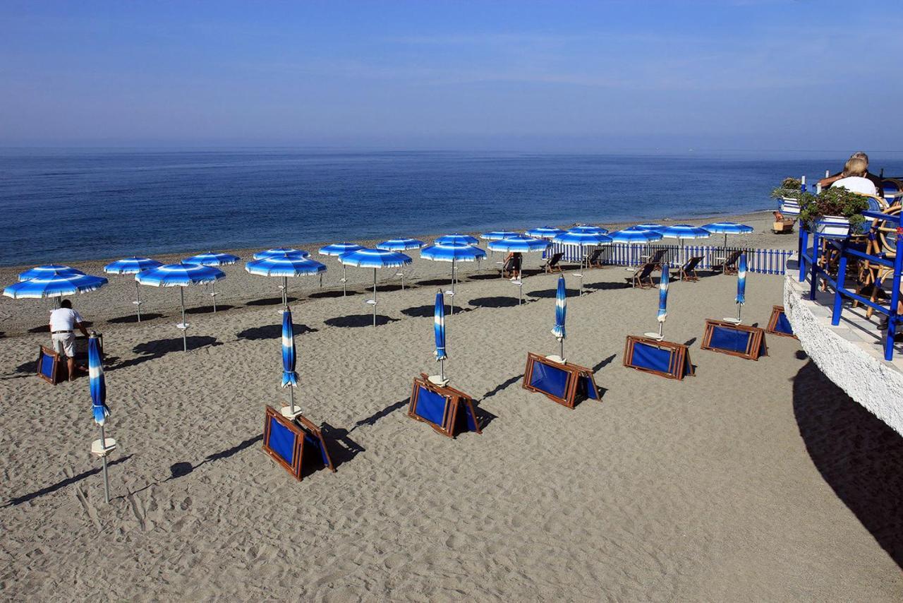 Hotel Bagni Arcobaleno Deiva Marina Exterior photo