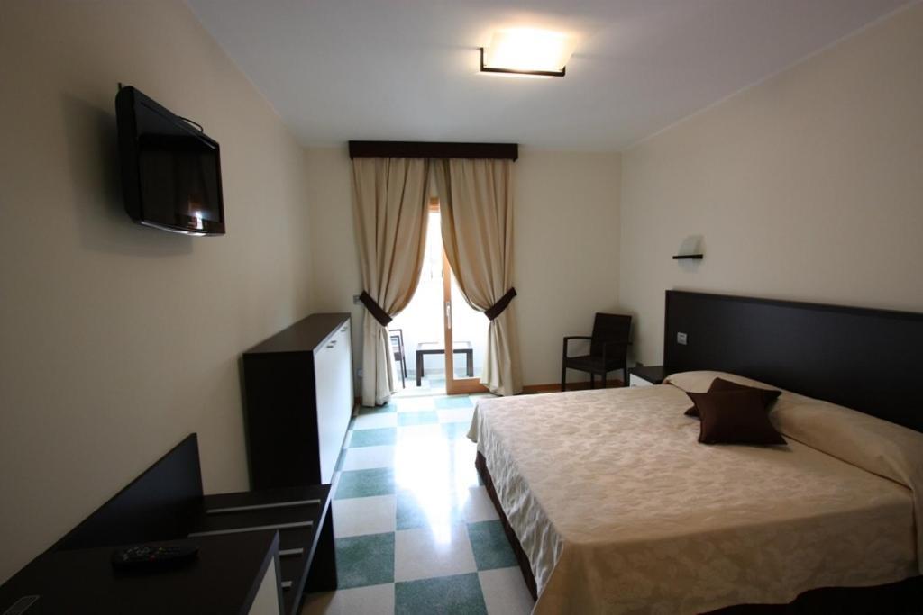 Hotel Bagni Arcobaleno Deiva Marina Room photo